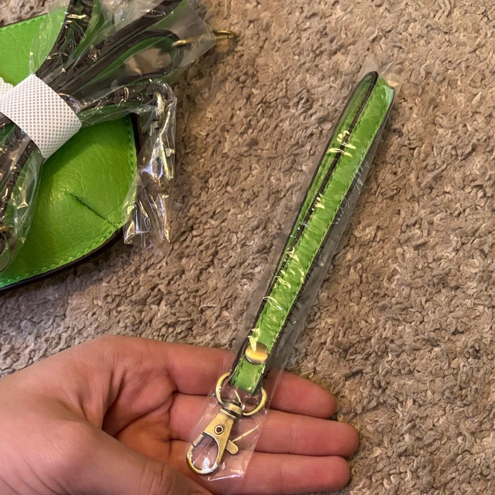 Joy Susan Vibrant Lime Wristlet - Picture 7 of 8